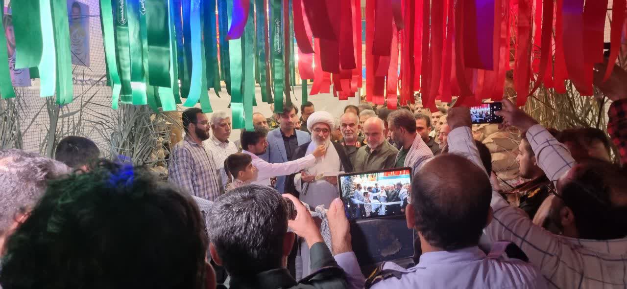 افتتاح غرفه اداره کل بنیاد بوشهر در نمایشگاه دفاع مقدس