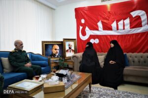 اعطای درجه سپهبدی به شهید غلامعلی رشید