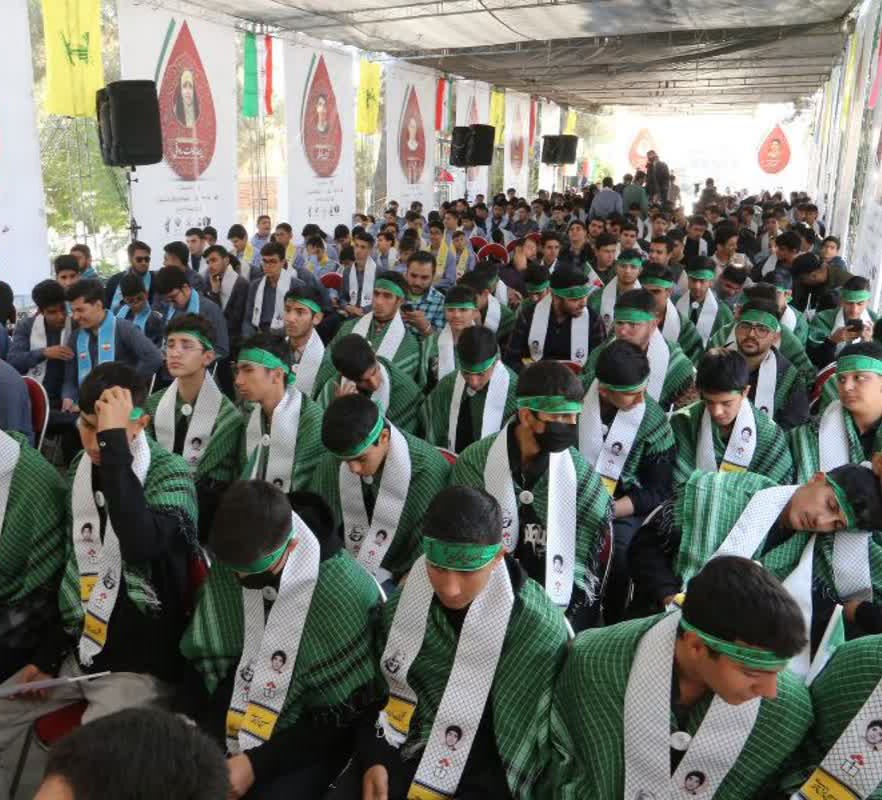 مراسم گرامیداشت شهید فهمیده و شهدای دانش آموز در گلزار شهدای تهران