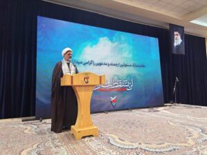 درخشش شعر ایثار در قم؛ بیش از ۲۵۰ اثر به جشنواره «آیه‌های ایثار» ارسال شد