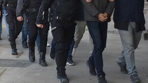 امارات، کارگزار یا کارفرما؟