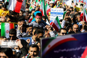 ۱۳ آبان روزی که تاریخ با صدای دانش‌آموزان نوشته شد