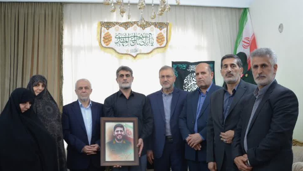 دیدار معاون رئیس‌جمهور و رئیس بنیاد شهید با خانواده شهید محسن شاه‌نظری