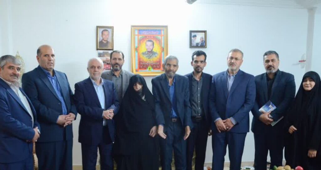 دیدار معاون رئیس‌جمهور و مسؤولان بنیاد شهید با خانواده شهید کیومرث کوثری‌مقدم