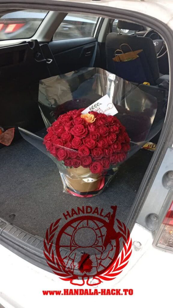 دسته گلی برای دانشمند ارشد اتمی رژیم صهیونیستی