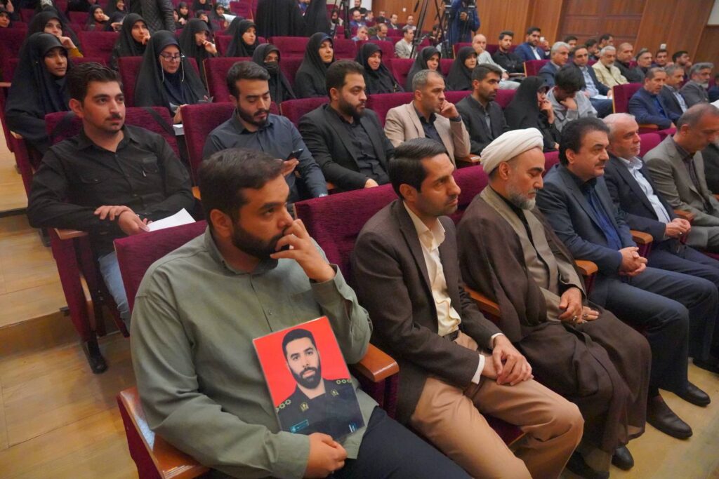 برگزاری مراسم روز دانش‌آموز در دانشگاه شاهد با حضور رئیس بنیاد شهید و امور ایثارگران