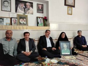 دیدار و تجلیل مدیرکل بنیاد شهید بوشهر از خانواده‌های شهدا و جانبازان ۷۰ درصد در گناوه