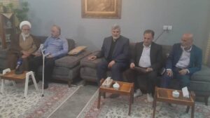 تجلیل نماینده ولی‌فقیه در کرمانشاه از جانبازان سرافراز و خانواده شهید علیرضا عباسی
