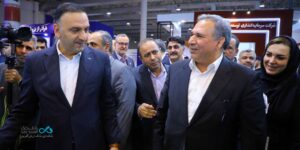 بازدید رئیس کمیسیون اقتصادی مجلس، دبیر شورای عالی مناطق آزاد و رئیس سازمان بورس از غرفه بانک دی در نمایشگاه Kish Invex 2025