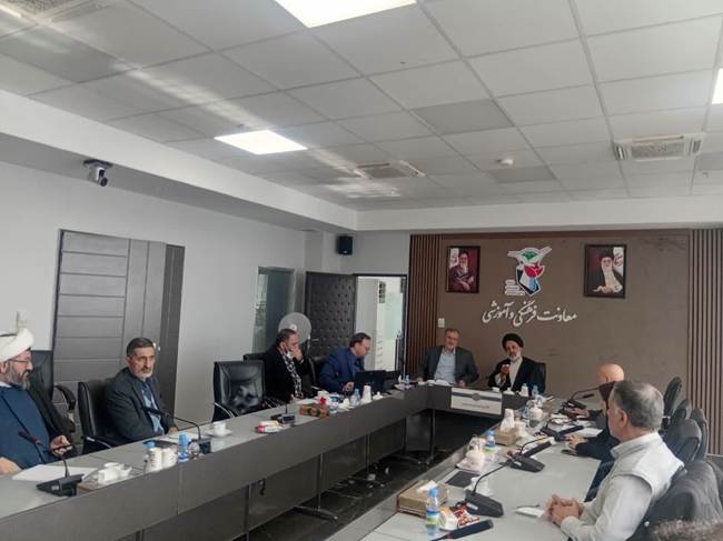 تأکید بر لزوم بازنگری در شیوه‌نامه‌های عفاف و حجاب