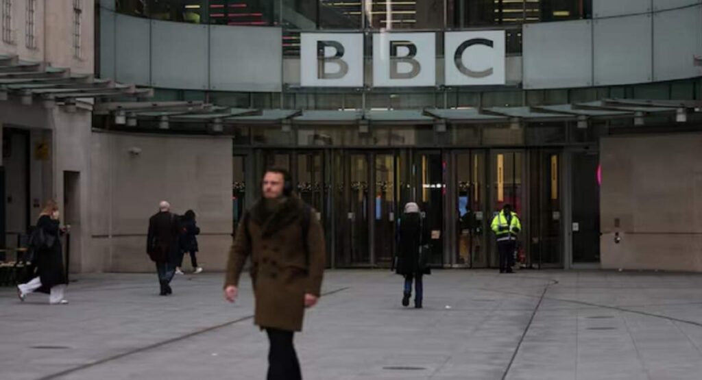 بی بی سی: از خود در برابر ترامپ دفاع می‌کنیم