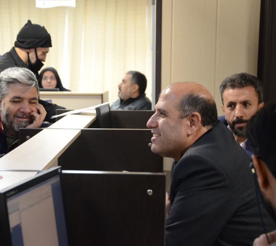 دیدار چهره‌به‌چهره عباسعلی رضایی با جامعه ایثارگری در مرکز هاتف