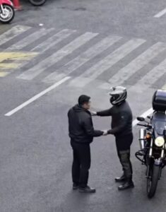 مردم‌به پناهگاه نیاز دارند