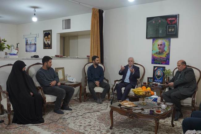 وظیفه امروز جامعه انتقال ارزش‌های شهدا به نسل‌های امروز و آینده