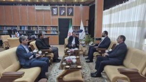 نشست مدیرکل دبیرخانه شورای عالی ترویج و توسعه فرهنگ ایثار و شهادت با استاندار ایلام