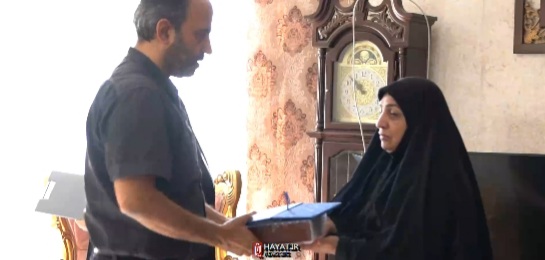 تجلیل «مشاور امور بانوان و خانواده» از خانواده شهدای اغتشاشات تروریستی 