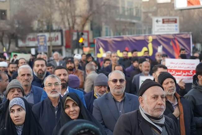 تجمع مردم ولایت‌مدار اصفهان برای اتحاد و همدلی و لبیک به فرمایشات مقام معظم رهبری