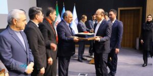 تقدیر از 6 رئیس شعبه برتر بانک دی از سوی بانک مرکزی