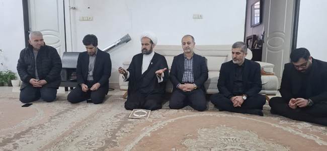 تجلیل مدیرکل دفتر برنامه و بودجه بنیاد شهید و امورایثارگران از خانواده شهدای گلستانی اغتشاشات اخیر