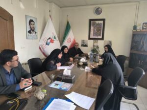 دیدار چهره‌به‌چهره و میز خدمت خانواده‌های شهدا و ایثارگران خراسان رضوی با حضور مدیرکل بنیاد