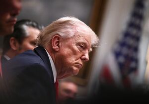 در حال بررسی موضوع ایران هستم