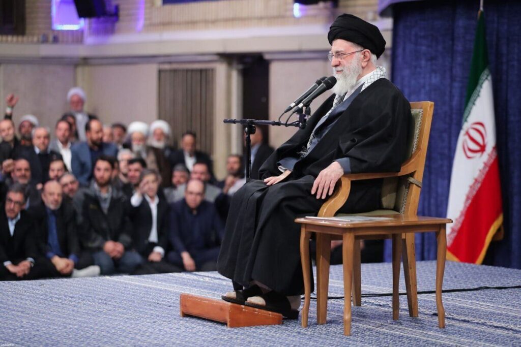 داغدار و عزادار خون‌های ریخته شده در فتنه دی‌ماه هستیم/خطرناکتر از ناو سلاحی است که آن را غرق می کند/ مراقب داعش جدید باشید