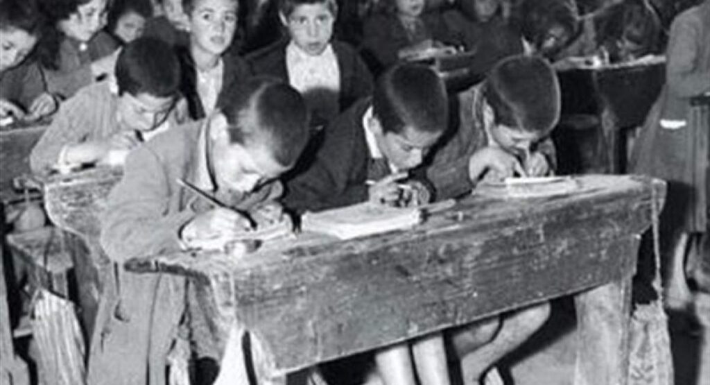 ایرانِ مدرن یا بی‌سواد؟ وضعیت آموزش در دوران پهلوی