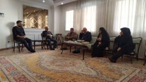 تجلیل معاون تعاون و امور اجتماعی بنیاد شهید و امور ایثارگران از خانواده شهدای اغتشاشات