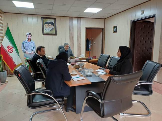 تسهیل خدمات بانکی برای ایثارگران؛ همکاری بنیاد شهید و بانک دی استان البرز کلید خورد