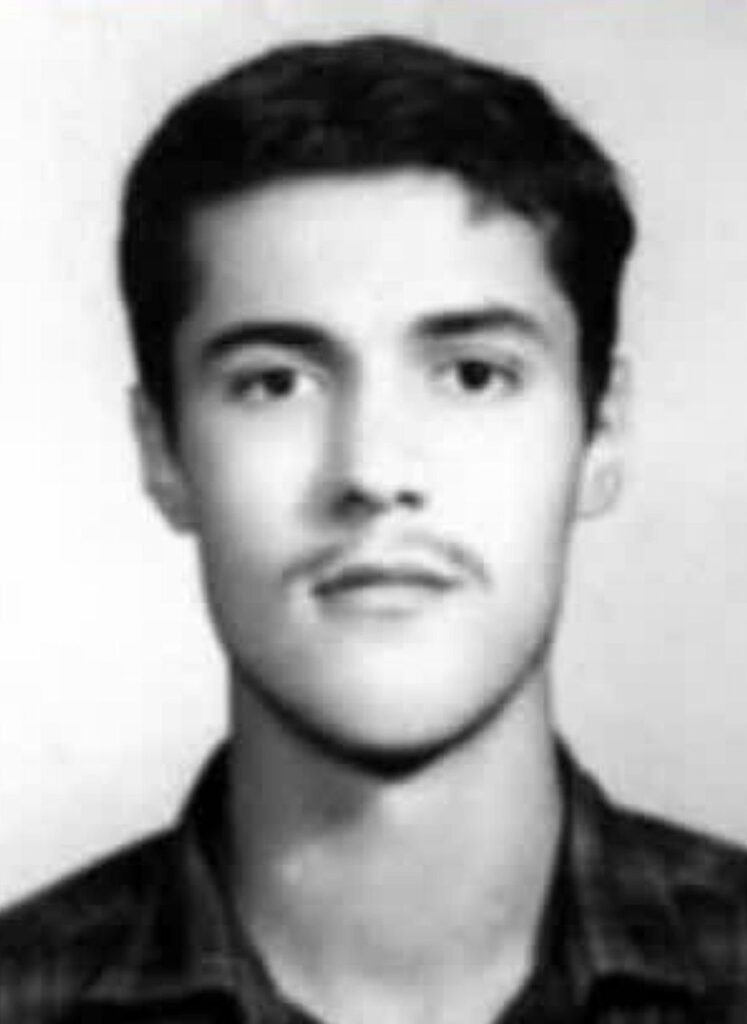 وصیت ماندگار یک دانشجوی بسیجی:مراقب باشيد تا زر و زيور این دنيا گول‌تان نزند‌