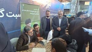 برگزاری میز خدمت بنیاد شهید استان اصفهان در حاشیه نماز جمعه