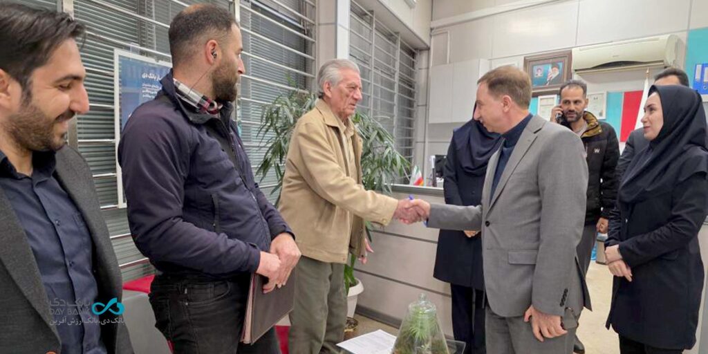 بازدید میدانی مدیرعامل بانک دی از تعدادی از شعب تهران