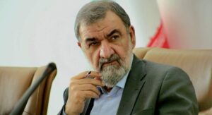 محسن رضایی: تنگه هرمز باز نخواهد شد