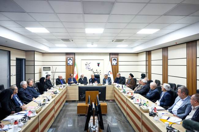 خدمت به خانواده شهدا و ایثارگران وظیفه است