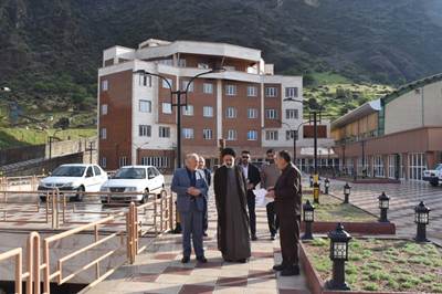 سرکشی نماینده ولی فقیه در بنیاد از مؤسسه فرهنگی ورزشی مجتمع ایثار استان لرستان
