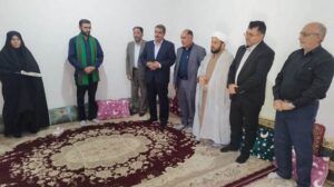 تجلیل مدیر کل بنیاد شهید بوشهر و مدیر کل تامین اجتماعی نیروهای مسلح از دو خانواده شهید اقتدار رمضان در تنگستان و دشتی
