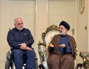 تجلیل نماینده ولی‌فقیه در بنیاد شهید و امور ایثارگران از جانباز 70 درصد سرافراز دفاع مقدس