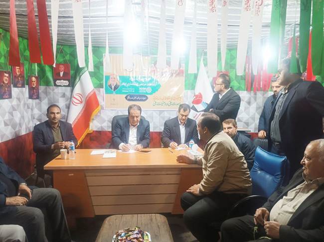 میز خدمت در موکب سلام شهید با حضور استاندار ایلام برگزار شد
