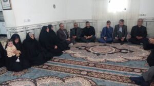 دلجویی استاندار گلستان و مدیرکل بنیاد شهید و امور ایثارگران استان از دختر چهار ماهه شهید جنگ رمضان جواد لگزایی در شهرستان آق‌قلا