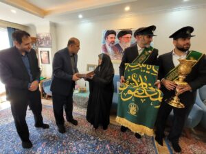 دیدار مدیرکل بنیاد شهید تهران با مادر شهیدان غیاثوند در دهه کرامت
