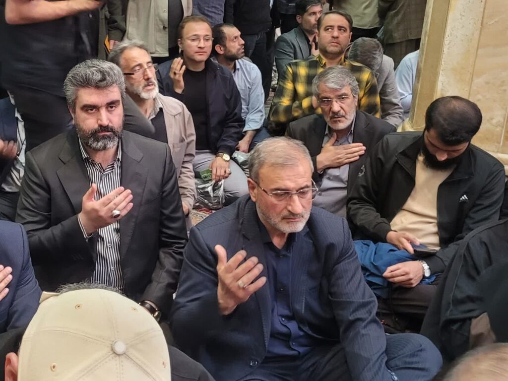 حضور سلیمانی معاون فرهنگی و آموزشی بنیاد شهید در مراسم گرامیداشت سردار رسانه و راوی جبهه مقاومت شهید علی محمد نائینی