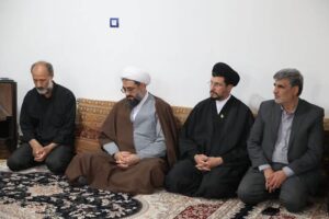 تجلیل نماینده ولی‌فقیه در استان همدان از خانواده‌های شهدای جنگ تحمیلی رمضان در تویسرکان