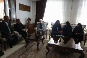 برگزاری جلسه قرارگاه جنگ رمضان و دیدار با 5تن از خانواده های شهدای جنگ رمضان
