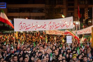 هشدار باهنر درباره فعالیت “ستون پنجم” در کشور