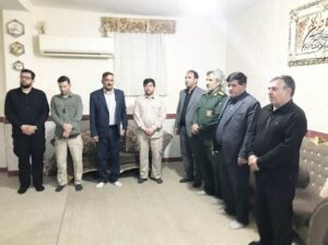 تجلیل از خانواده‌های معظم شهدای جنگ رمضان در مهران  