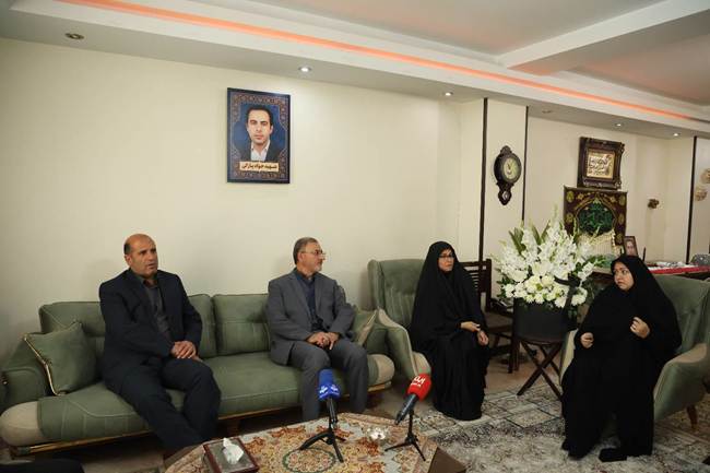 شهدا؛سند اصالت انقلاب و الگوی ماندگار آیندگان