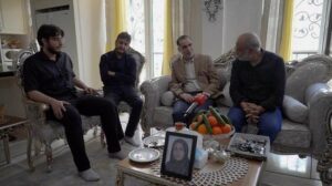 دیدار و گفتگو رئیس بنیاد شهید و امور ایثارگران با خانواده شهیده معلم «مریم حیدری»