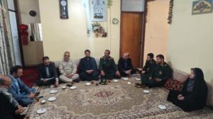 تجلیل مدیرکل بنیاد شهید و امور ایثارگران خراسان جنوبی از خانواده شهید والامقام محمد رضا خسروآبادی