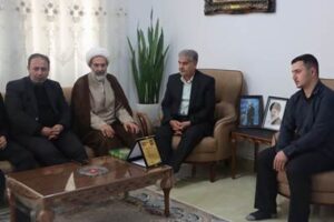 تجلیل مدیرکل بنیاد شهید و امورایثارگران آذربایجان غربی از خانواده معظم شهیدان «شمسی پور، حیدری، میرزازاده، و حسینی» در ارومیه