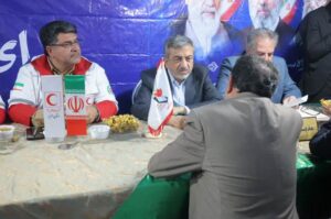 استقرار میز خدمت بنیاد شهید البرز در مسیر راهپیمایی مردم کرج